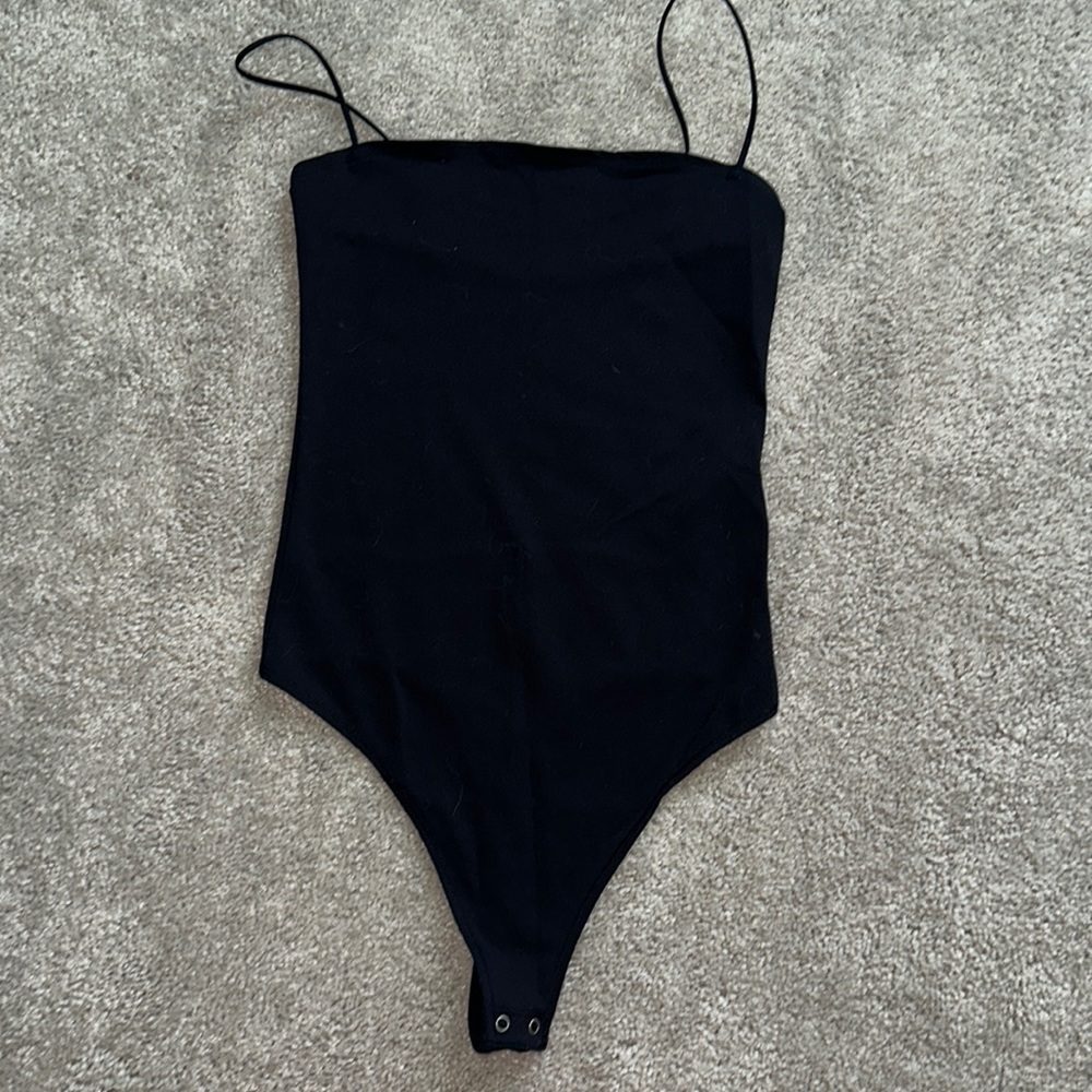 Black Square Neck Bodysuit!